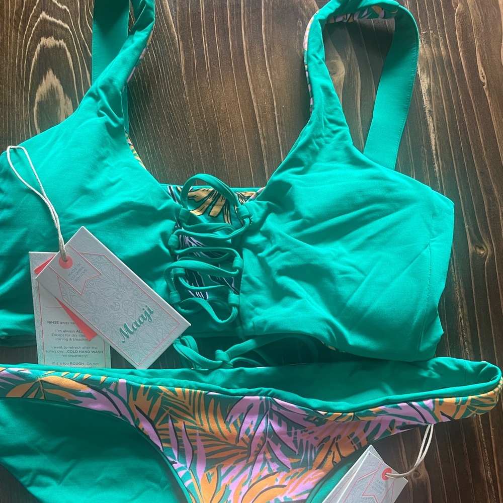 NWT Revolve Maaji Grass Green Danze Bikini Top and Bottom SZ Medium - Picture 3 of 3
